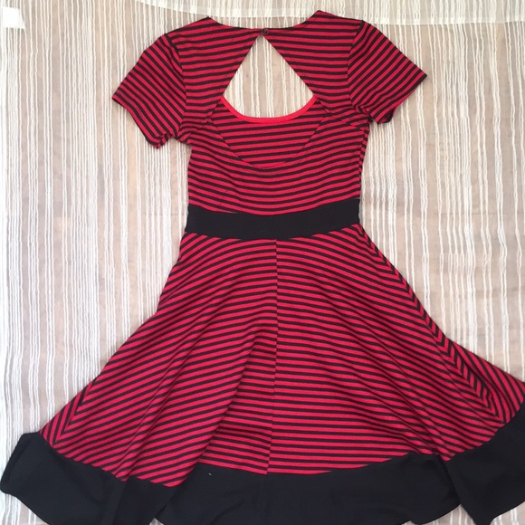 Olsenboye midi dress - Picture 3 of 6